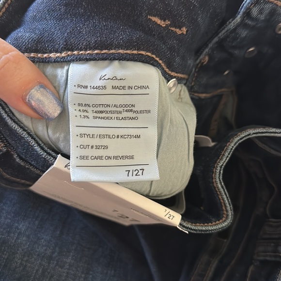 Kancan 7/27 relaxed, fit, three button kancan jeans - Picture 8 of 10